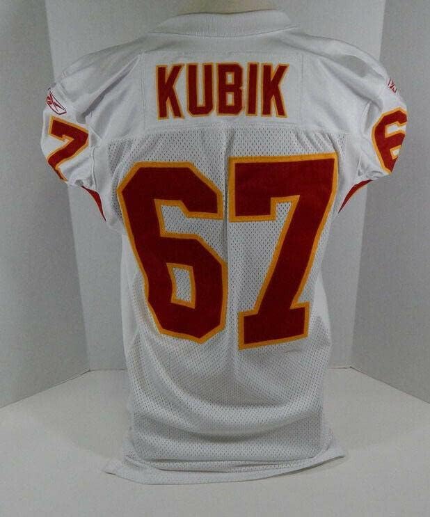 2001 Kansas City Chiefs Brad Kubik 67 Oyunu Yayınlanan Beyaz Forma DP11017-İmzasız NFL Oyunu Kullanılmış Formalar